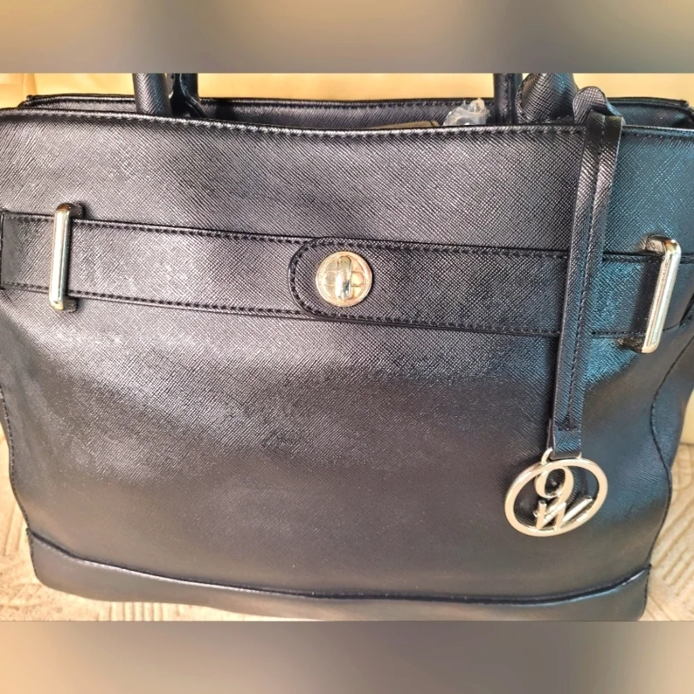 Nine West elegant leather